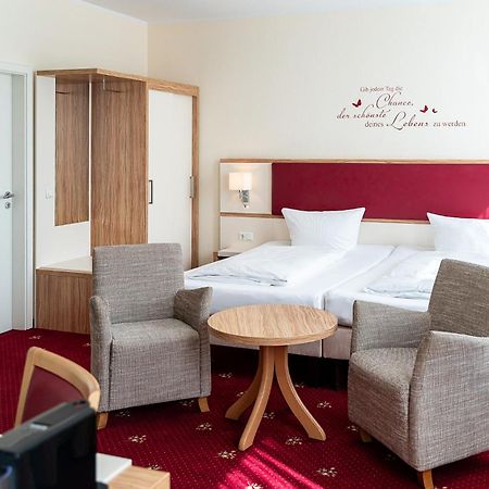 Sleepbeeone Wilhelmshaven Hotel Bagian luar foto