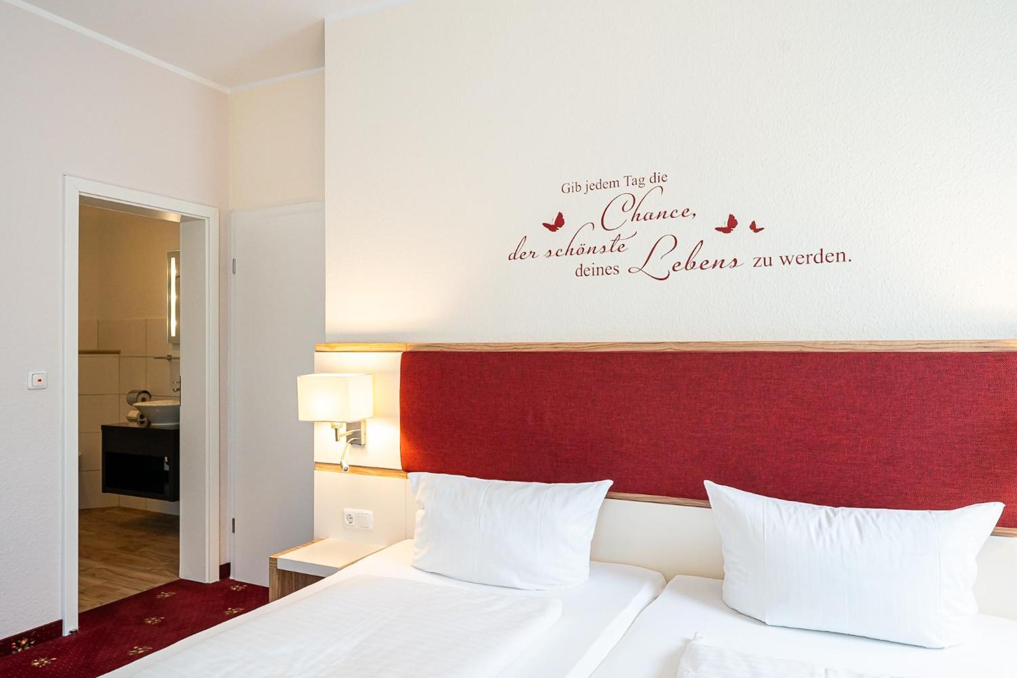 Sleepbeeone Wilhelmshaven Hotel Bagian luar foto