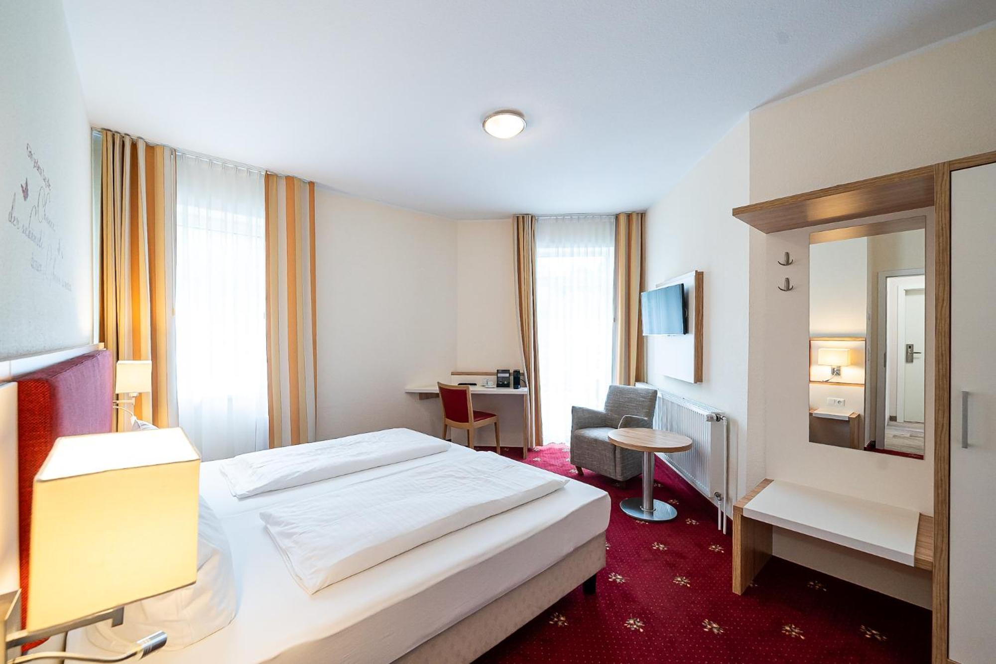 Sleepbeeone Wilhelmshaven Hotel Bagian luar foto