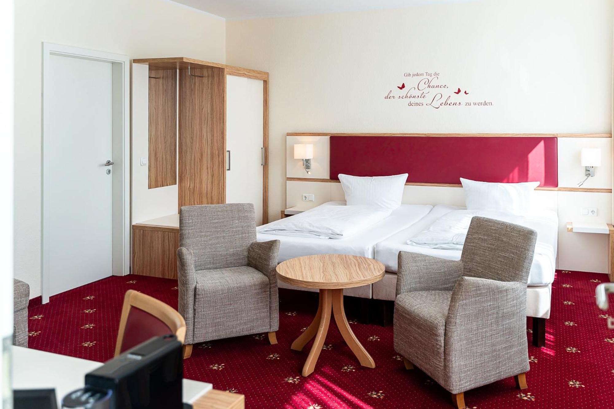 Sleepbeeone Wilhelmshaven Hotel Bagian luar foto