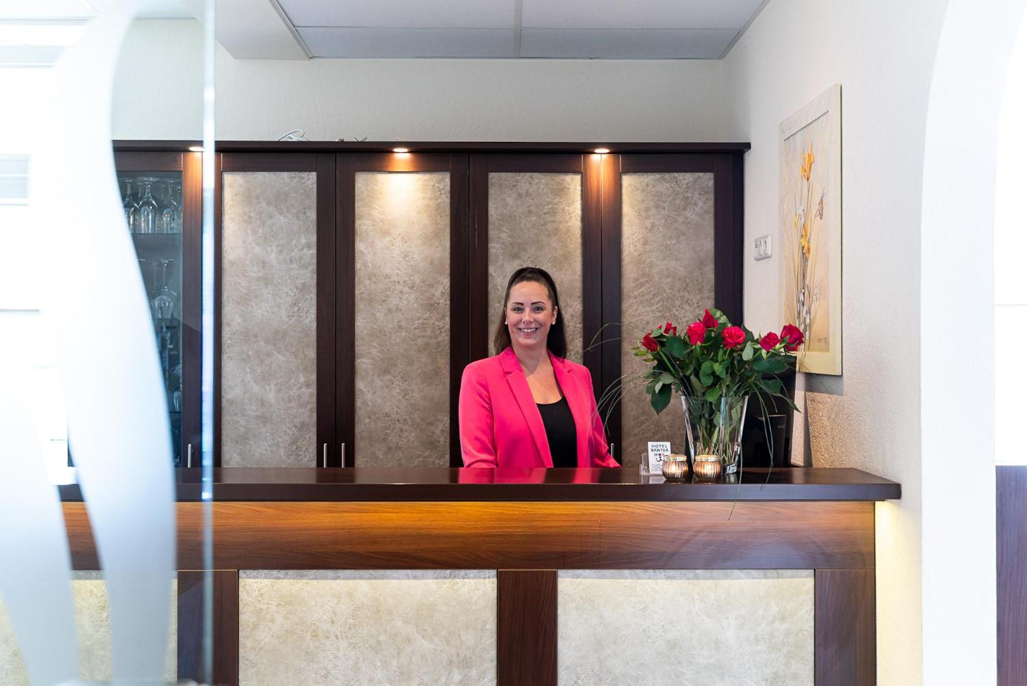 Sleepbeeone Wilhelmshaven Hotel Bagian luar foto