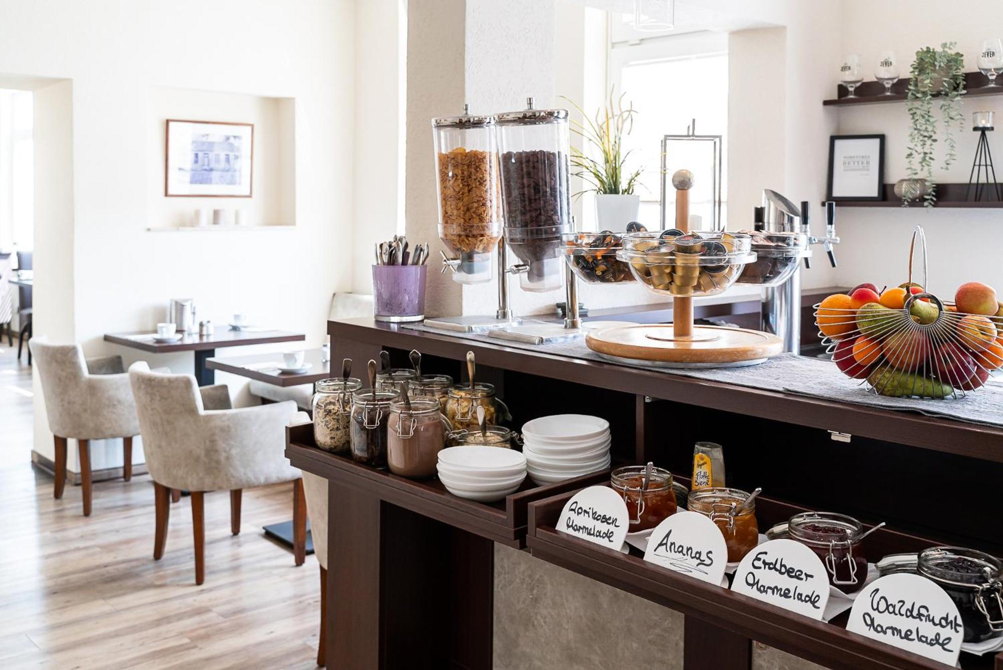 Sleepbeeone Wilhelmshaven Hotel Bagian luar foto